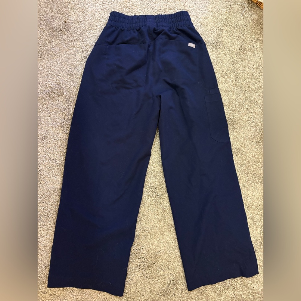 Ultra High Rise Shelby Wide Leg Scrub Pants - Picture 4 of 5